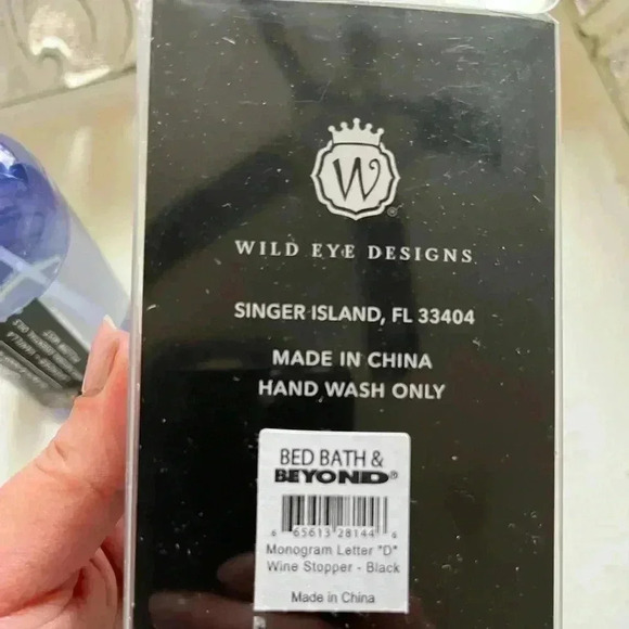 NWT Monogram Wine Stopper - Initial “D” (free when bundled with any other item) - Picture 2 of 3